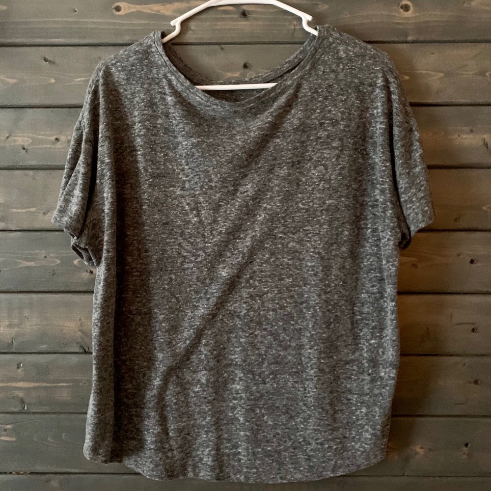 Old navy tee